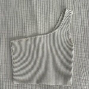 Aritzia Babaton White One Shoulder Knit Top